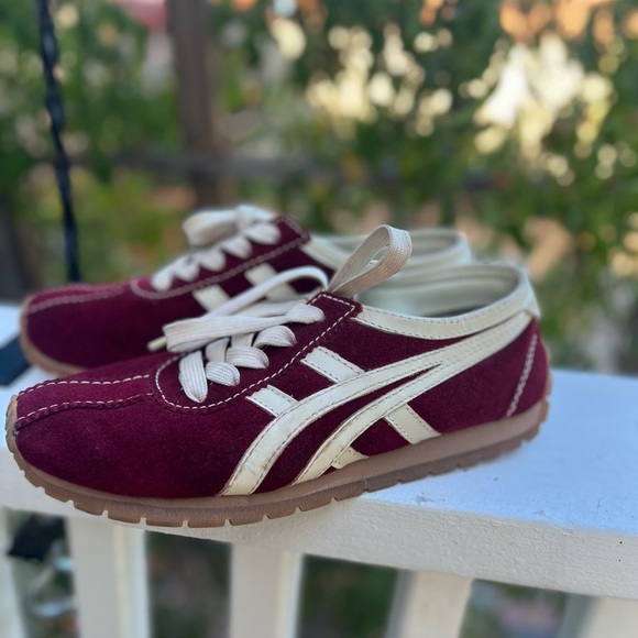 Nine West Burgundy and Cream Sneakers Cloud 9 Size 51/2 Women's Burgandy Y2K - Picture 8 of 11